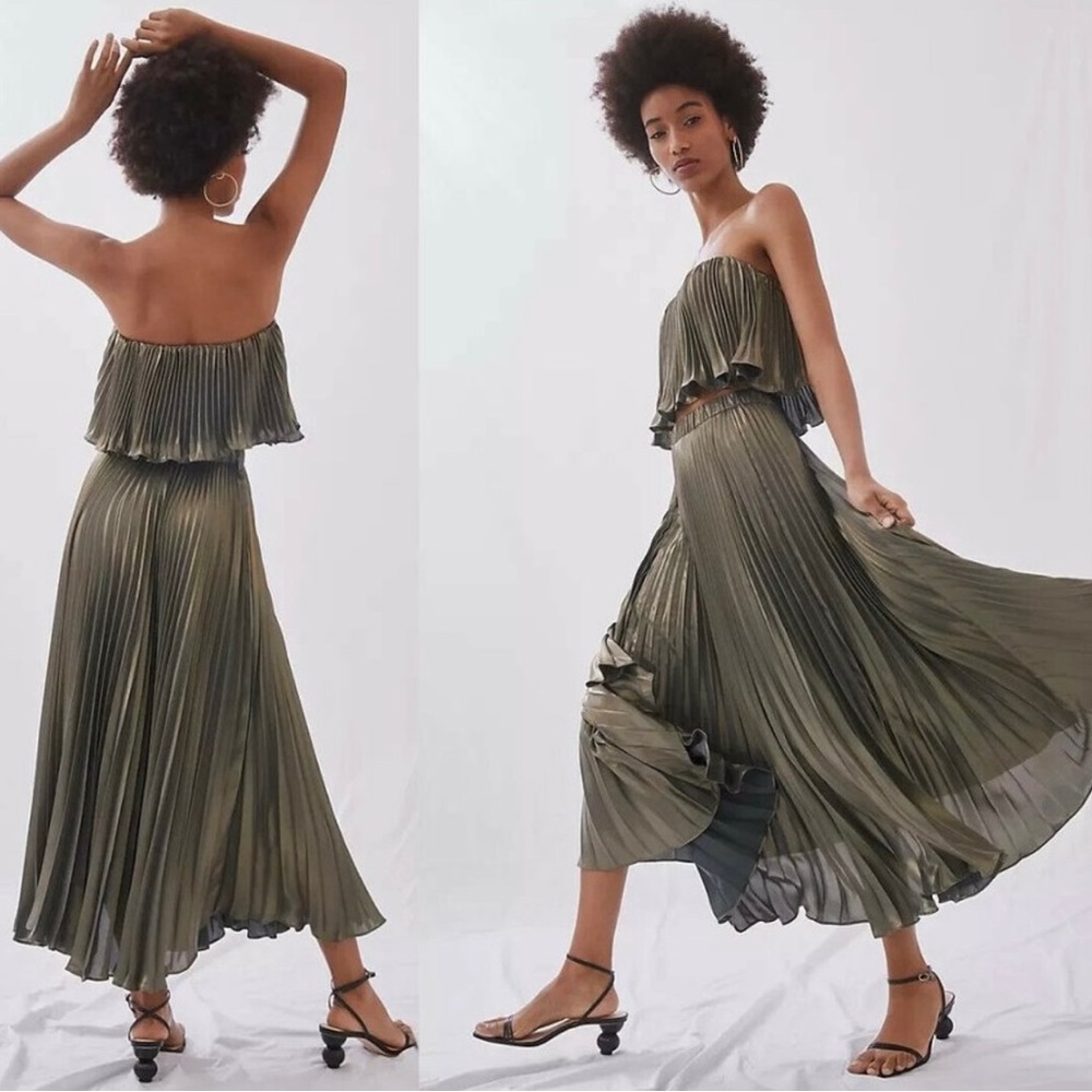 Anthropologie Pleated Metallic Skirt Set. Disco shimmer holiday new year party